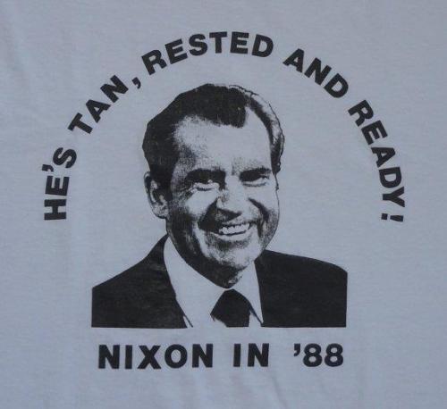 NIXON T-SHIRT