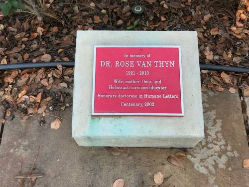 rose-van-thyn-memorial